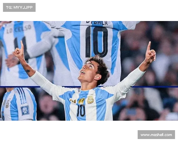 如何解决迪巴拉与梅西位置重叠问题及优化阿根廷队进攻结构